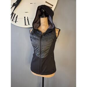 The North Face Women's Black Hooded Quilted Vest